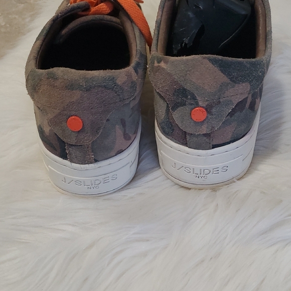 J Slides Camouflage Sneakers with Orange Laces - Picture 5 of 13